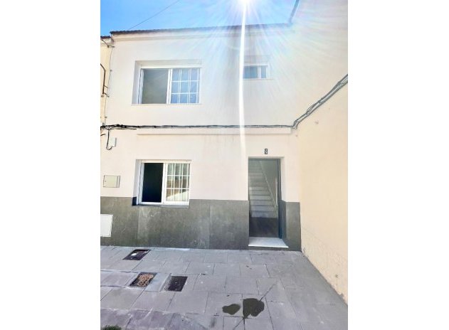 Resale - Townhouse * - Daya Vieja *