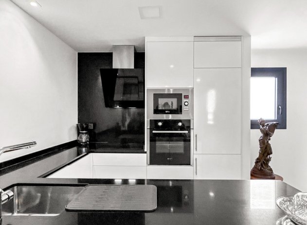 Resale - Apartment / Flat * - Orihuela Costa * - Los Altos *