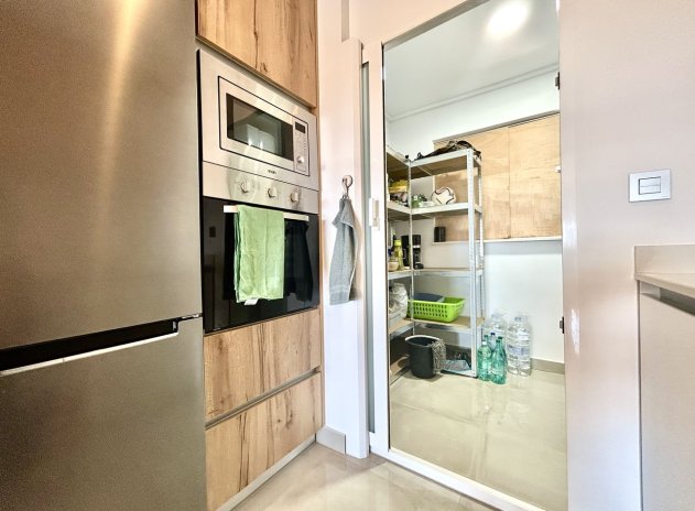 Reventa - Apartamento / Piso - Pilar de la Horadada