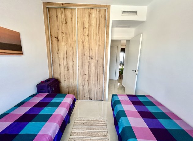 Reventa - Apartamento / Piso - Pilar de la Horadada