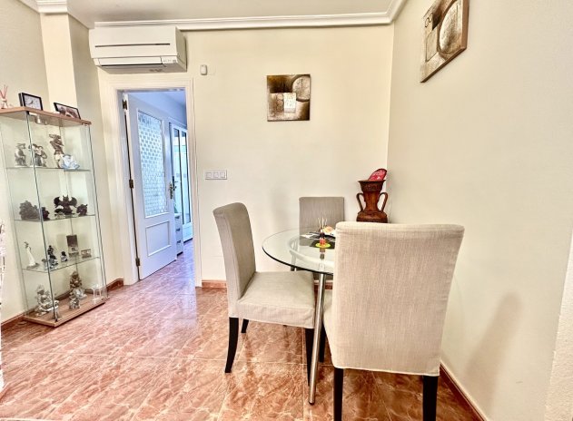 Resale - Apartment / Flat * - La Zenia *