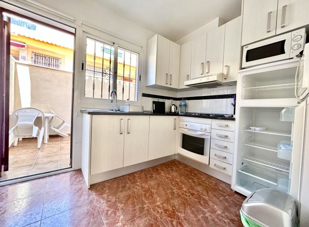 Resale - Apartment / Flat * - La Zenia *