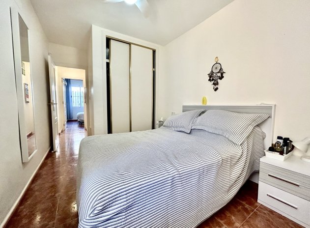 Resale - Apartment / Flat * - La Zenia *