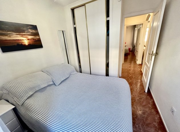 Resale - Apartment / Flat * - La Zenia *