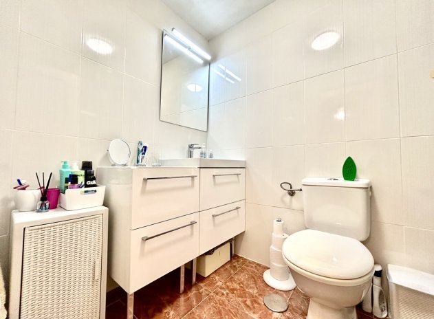 Resale - Apartment / Flat * - La Zenia *