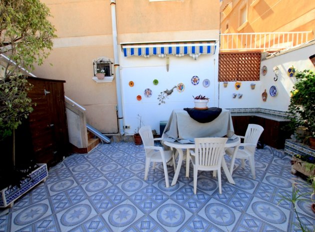 Resale - Apartment / Flat * - La Zenia *
