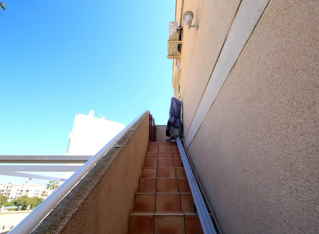 Resale - Apartment / Flat * - La Zenia *