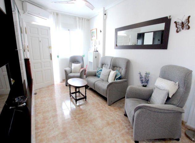 Resale - Apartment / Flat * - La Zenia *