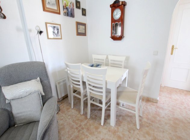 Resale - Apartment / Flat * - La Zenia *