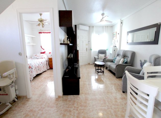 Resale - Apartment / Flat * - La Zenia *