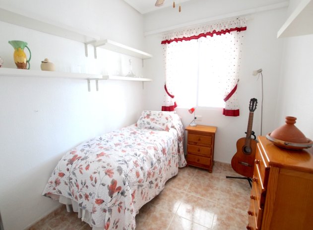 Resale - Apartment / Flat * - La Zenia *