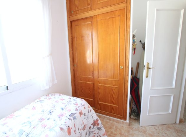 Resale - Apartment / Flat * - La Zenia *