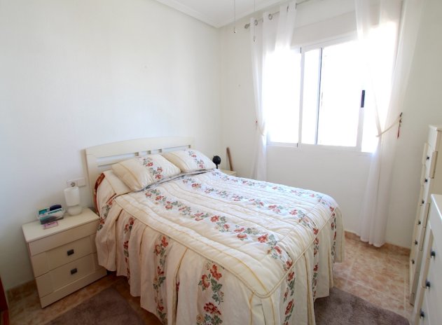 Resale - Apartment / Flat * - La Zenia *