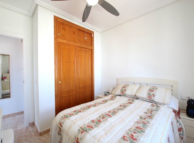 Resale - Apartment / Flat * - La Zenia *