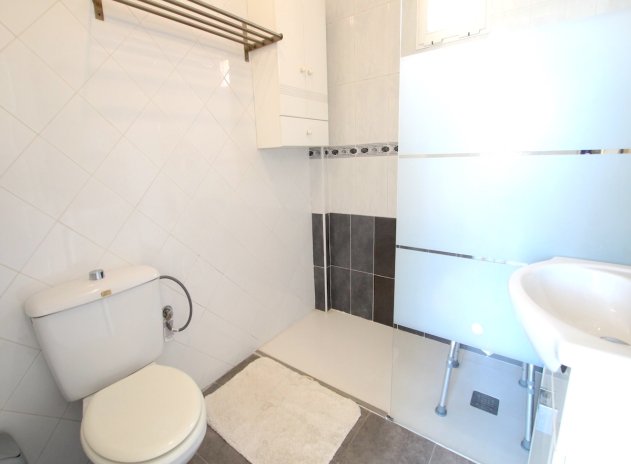 Resale - Apartment / Flat * - La Zenia *