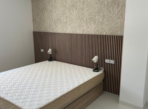 Reventa - Apartamento / Piso - San Miguel de Salinas