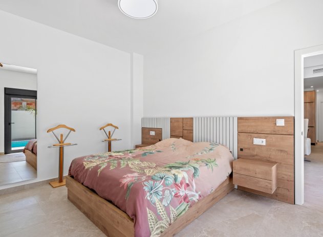 Herverkoop - 6. Detached villa - Daya Nueva - Costa Blanca South