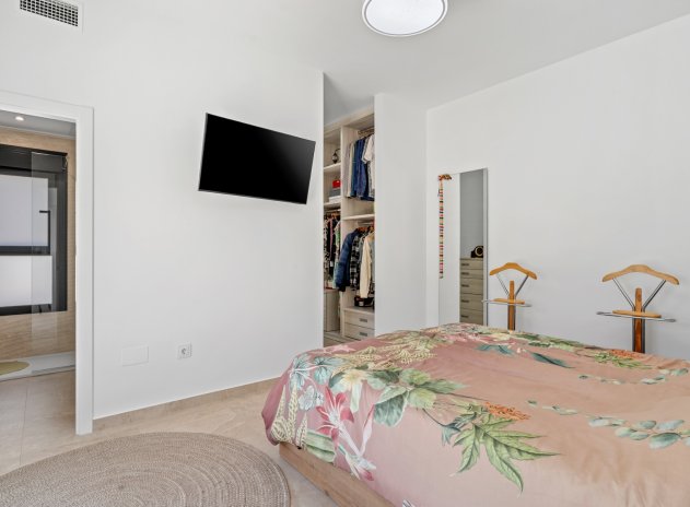 Herverkoop - 6. Detached villa - Daya Nueva - Costa Blanca South