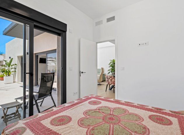 Herverkoop - 6. Detached villa - Daya Nueva - Costa Blanca South