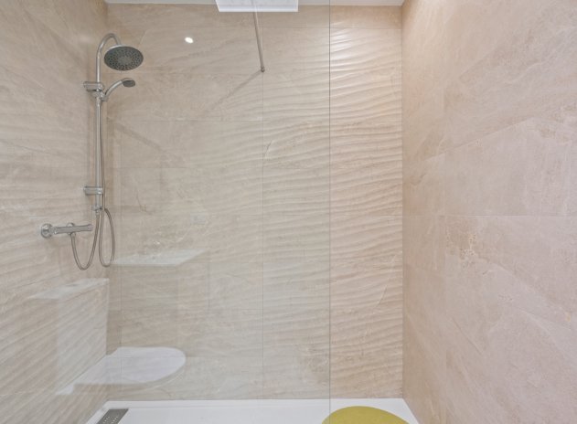 Herverkoop - 6. Detached villa - Daya Nueva - Costa Blanca South