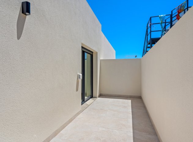 Herverkoop - 6. Detached villa - Daya Nueva - Costa Blanca South