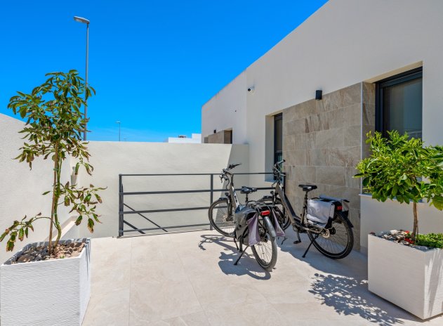 Herverkoop - 6. Detached villa - Daya Nueva - Costa Blanca South
