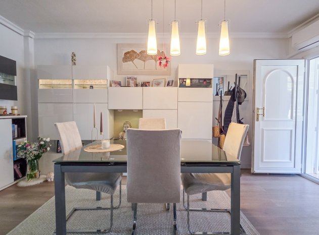 Resale - Townhouse * - Los Balcones *