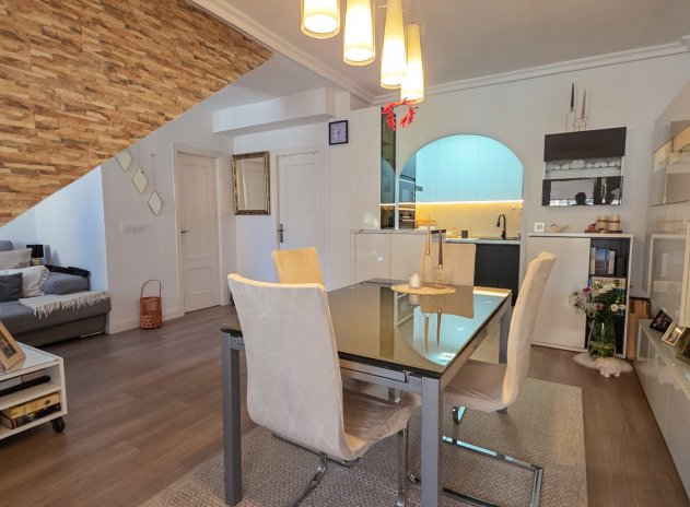 Resale - Townhouse * - Los Balcones *