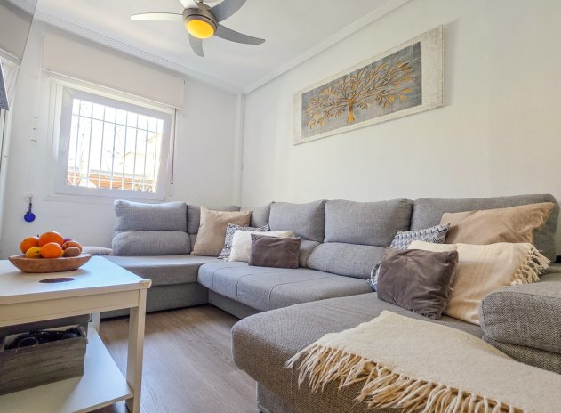 Resale - Townhouse * - Los Balcones *