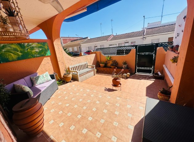 Resale - Townhouse * - Jacarilla *