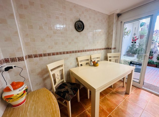 Resale - Townhouse * - Jacarilla *