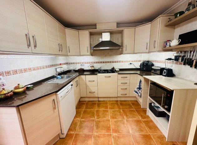Resale - Townhouse * - Jacarilla *