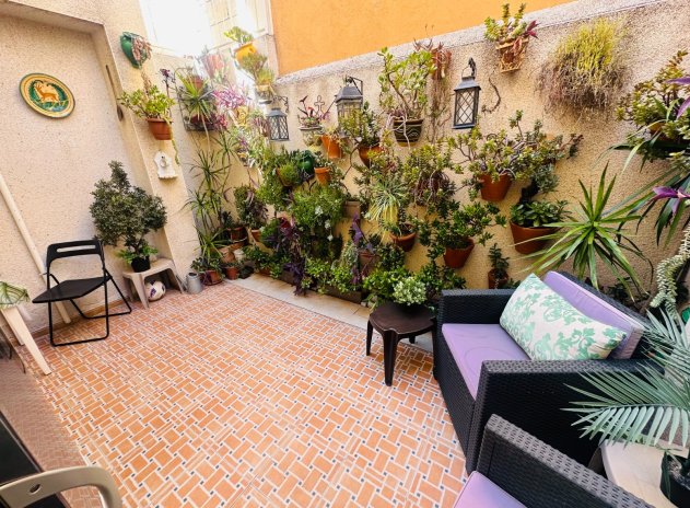 Resale - Townhouse * - Jacarilla *