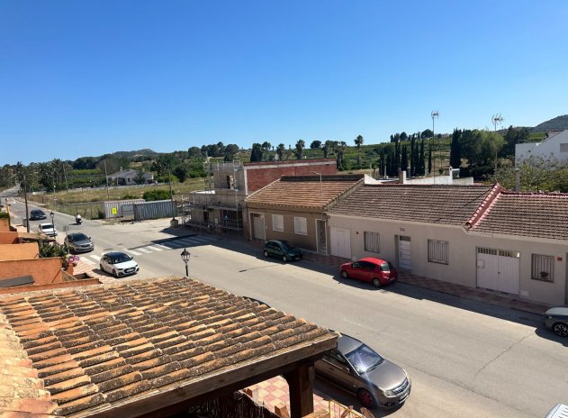 Resale - Townhouse * - Jacarilla *