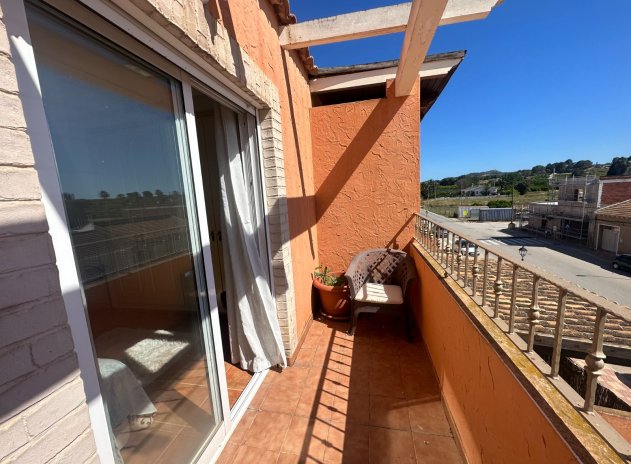 Resale - Townhouse * - Jacarilla *