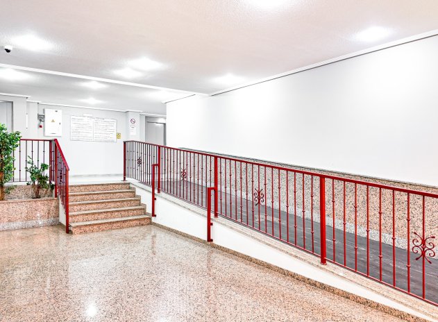 Wiederverkauf - Wohnung - Torrevieja - Parque de las Naciones