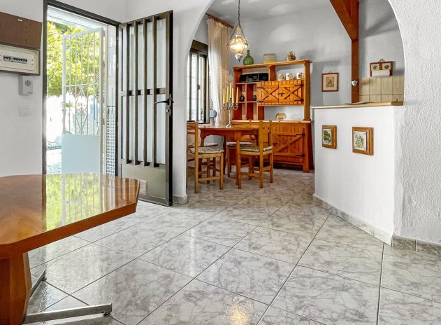 Herverkoop - Rijwoning - Torrevieja - La Siesta