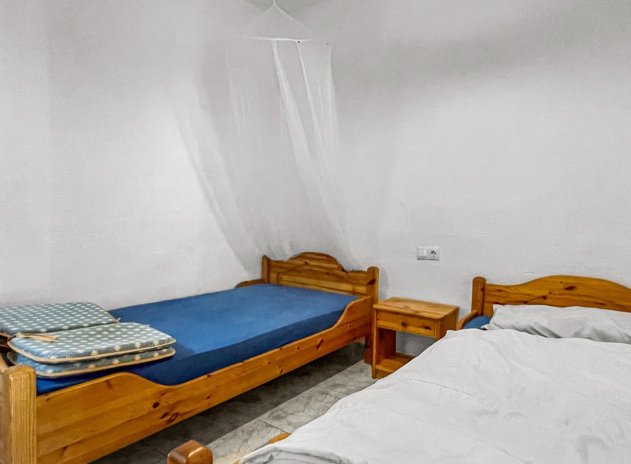 Herverkoop - Rijwoning - Torrevieja - La Siesta
