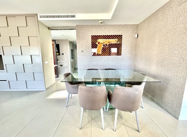 Resale - Villa * - Los Balcones *