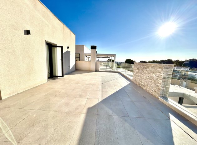 Resale - Villa * - Los Balcones *