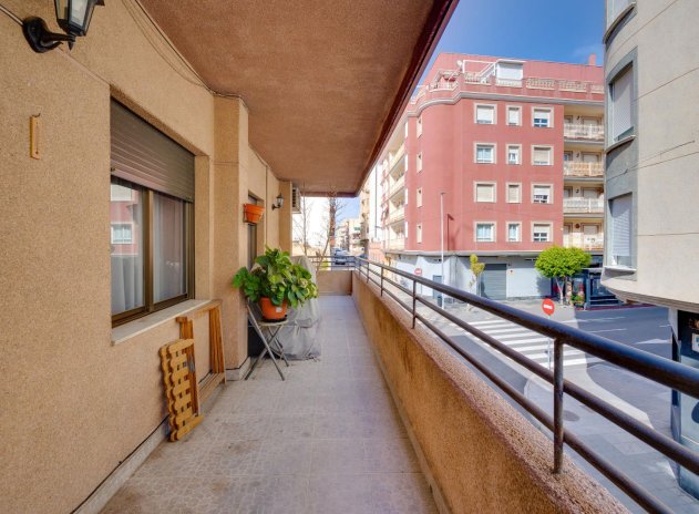 Revente - Appartement - Torrevieja - Centro - Muelle Pesquero