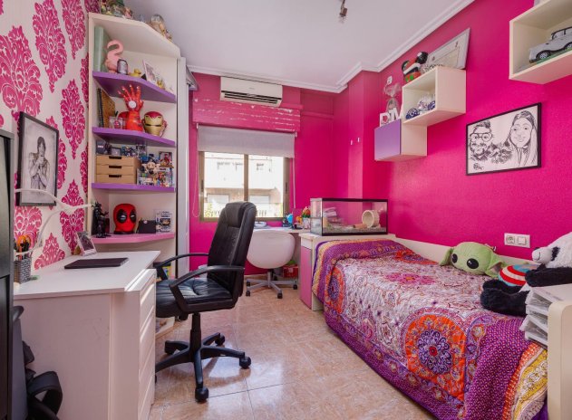 Revente - Appartement - Torrevieja - Centro - Muelle Pesquero