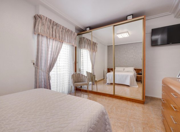 Revente - Appartement - Torrevieja - Centro - Muelle Pesquero