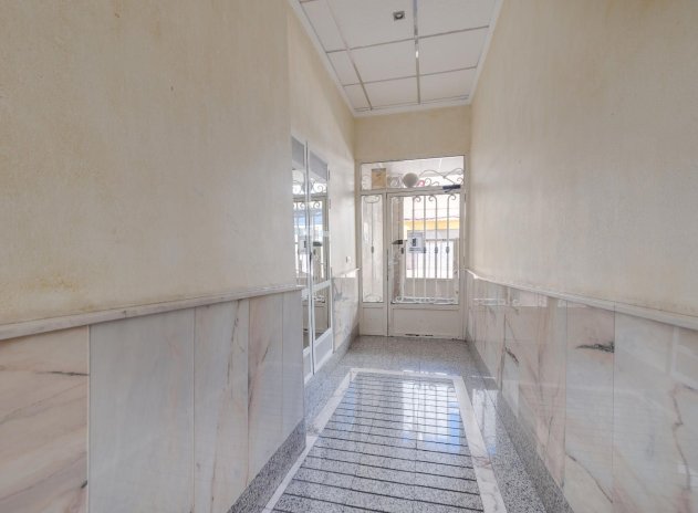 Herverkoop - Appartement - Torrevieja - Centro - Muelle Pesquero