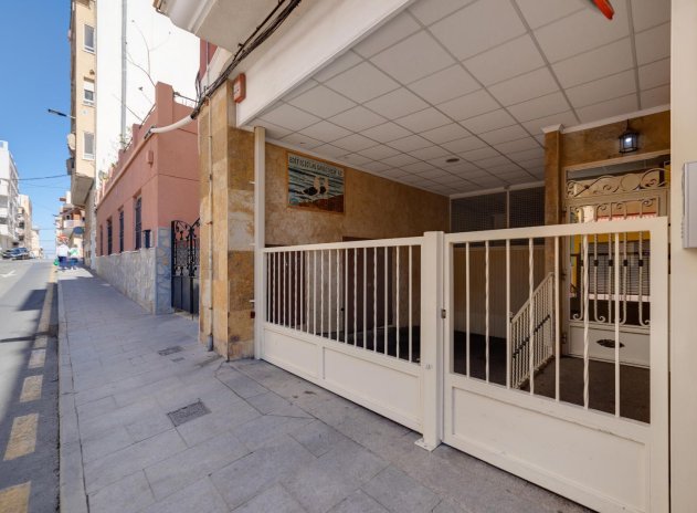 Herverkoop - Appartement - Torrevieja - Centro - Muelle Pesquero