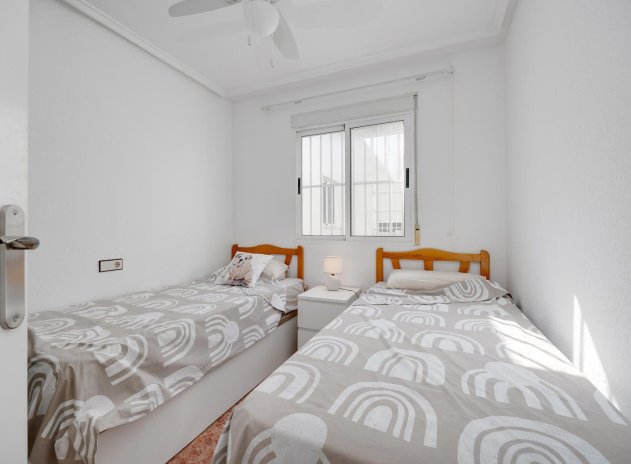 Wiederverkauf - Wohnung - Torrevieja - Parque de las Naciones
