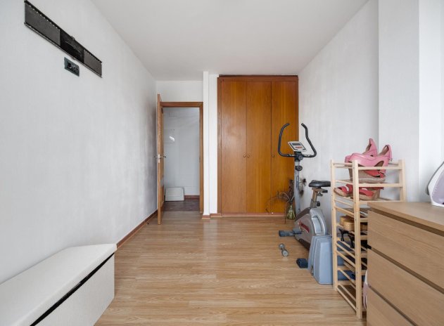 Resale - Apartment / Flat * - Pilar de la Horadada *