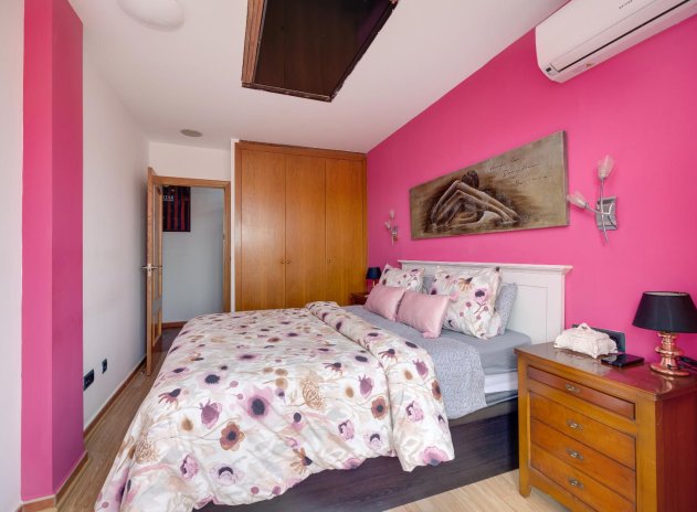 Resale - Apartment / Flat * - Pilar de la Horadada *