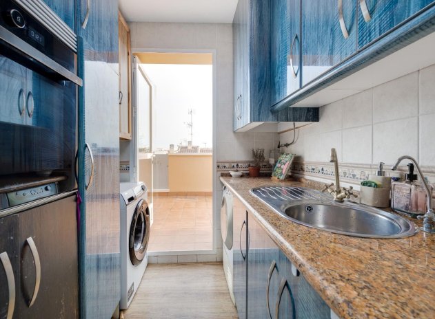 Resale - Apartment / Flat * - Pilar de la Horadada *