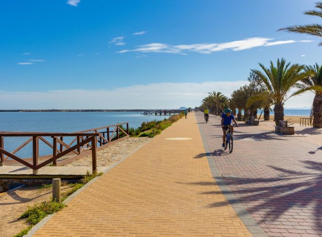 Resale - Apartment / Flat * - Pilar de la Horadada *